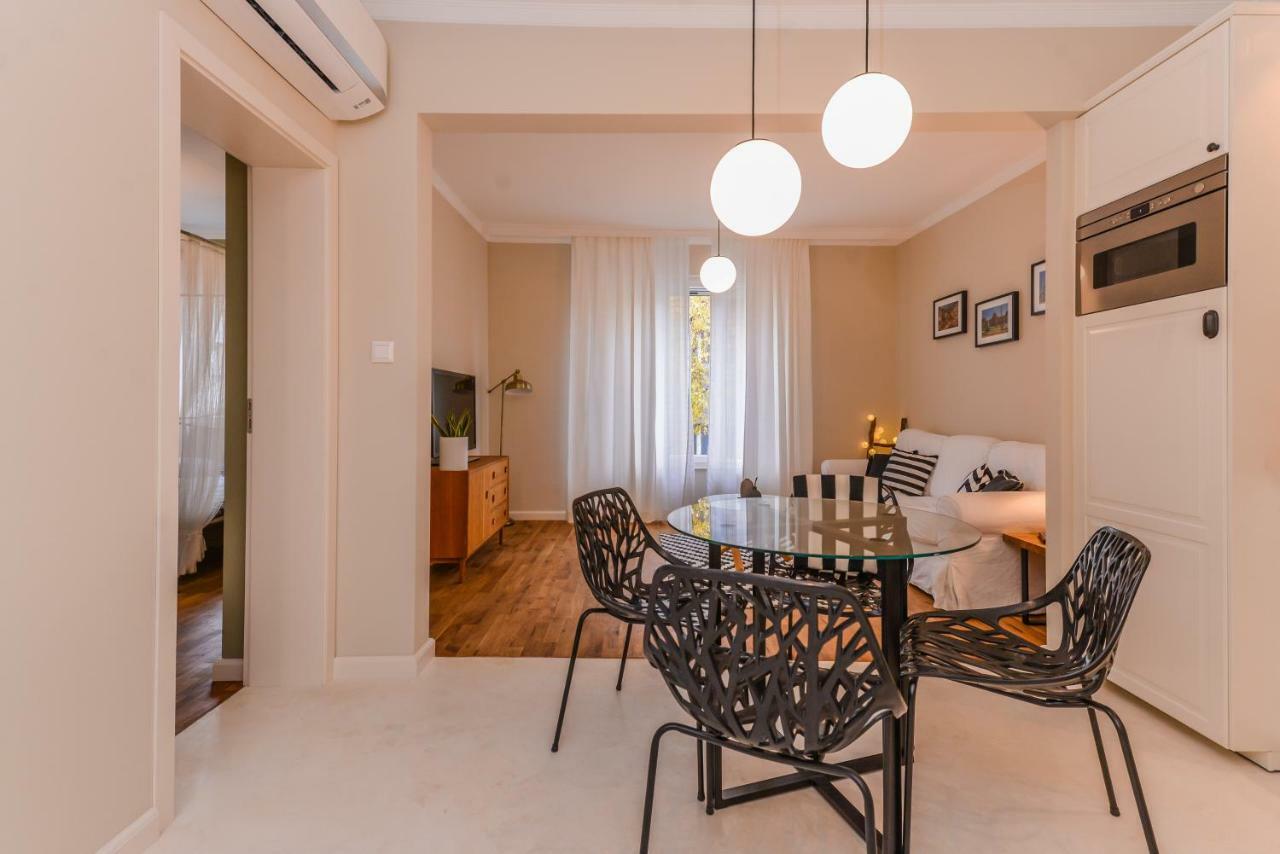 Cо́Coellie - Aesthetic 2Bd Apt Near National Palace By Flat Mаnager ソフィア エクステリア 写真